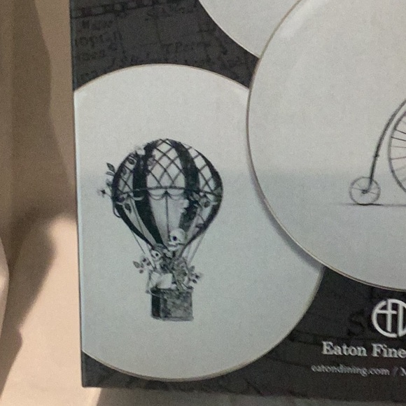 Bone Voyage Halloween Appetizer/Salad/Dessert Plate Set - Picture 4 of 5